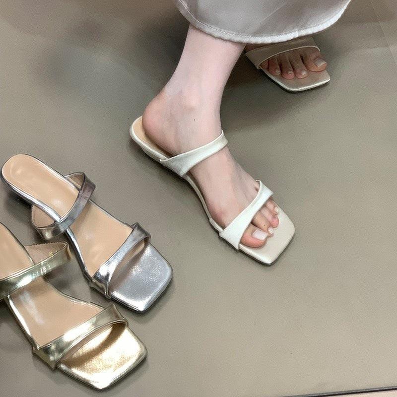 Open-toed cool slippers women's 2025 new sexy square head one-word drag summer commuter slippers