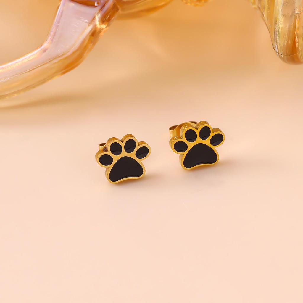Niche Cute Non-Fading Cat Paw Titanium Steel Stud Earrings for Women
