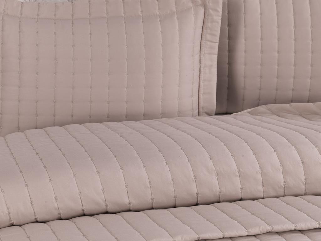 Dublin Gestepptes Tagesdeckenset, 4-teilig, Tagesdecke 250x260, Kissenbezug 50x70, Doppelbettgröße, Cappuccino