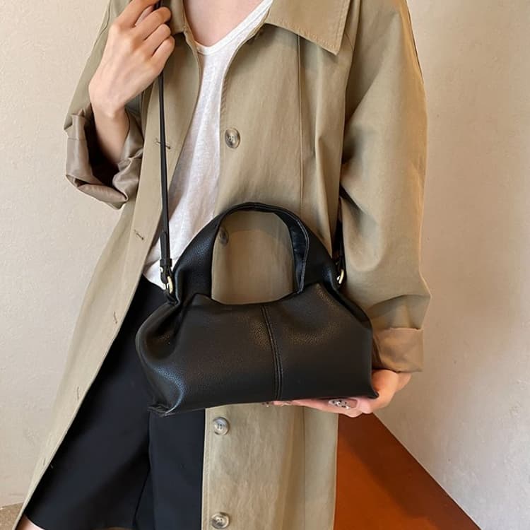 New fashion portable women's bag shoulder messenger bag