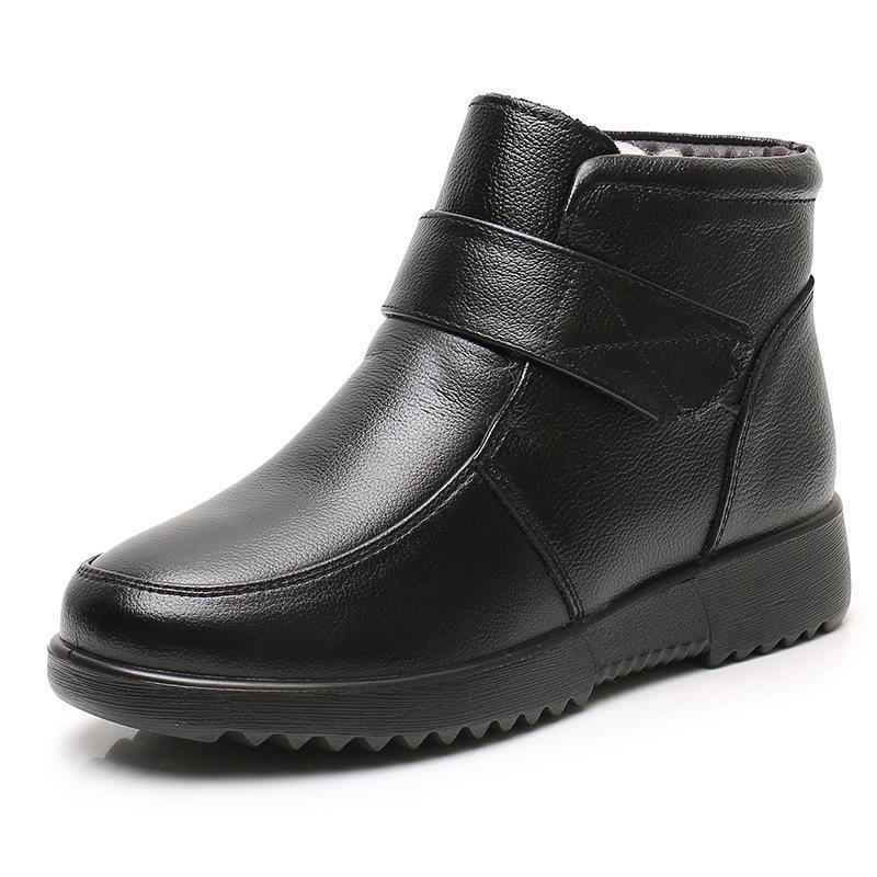 Women's Low-Top Slip-On Casual Winter Shoes with Fleece Lining and Synthetic Leather Round Toe