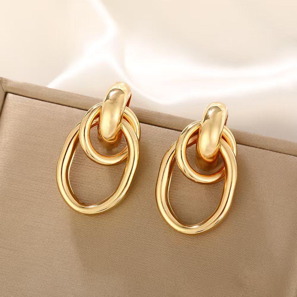 Europäisch-Amerikanische Geometrische Twist Kreis Ohrringe – Stilvoll, Mehrschichtig und Vielseitig