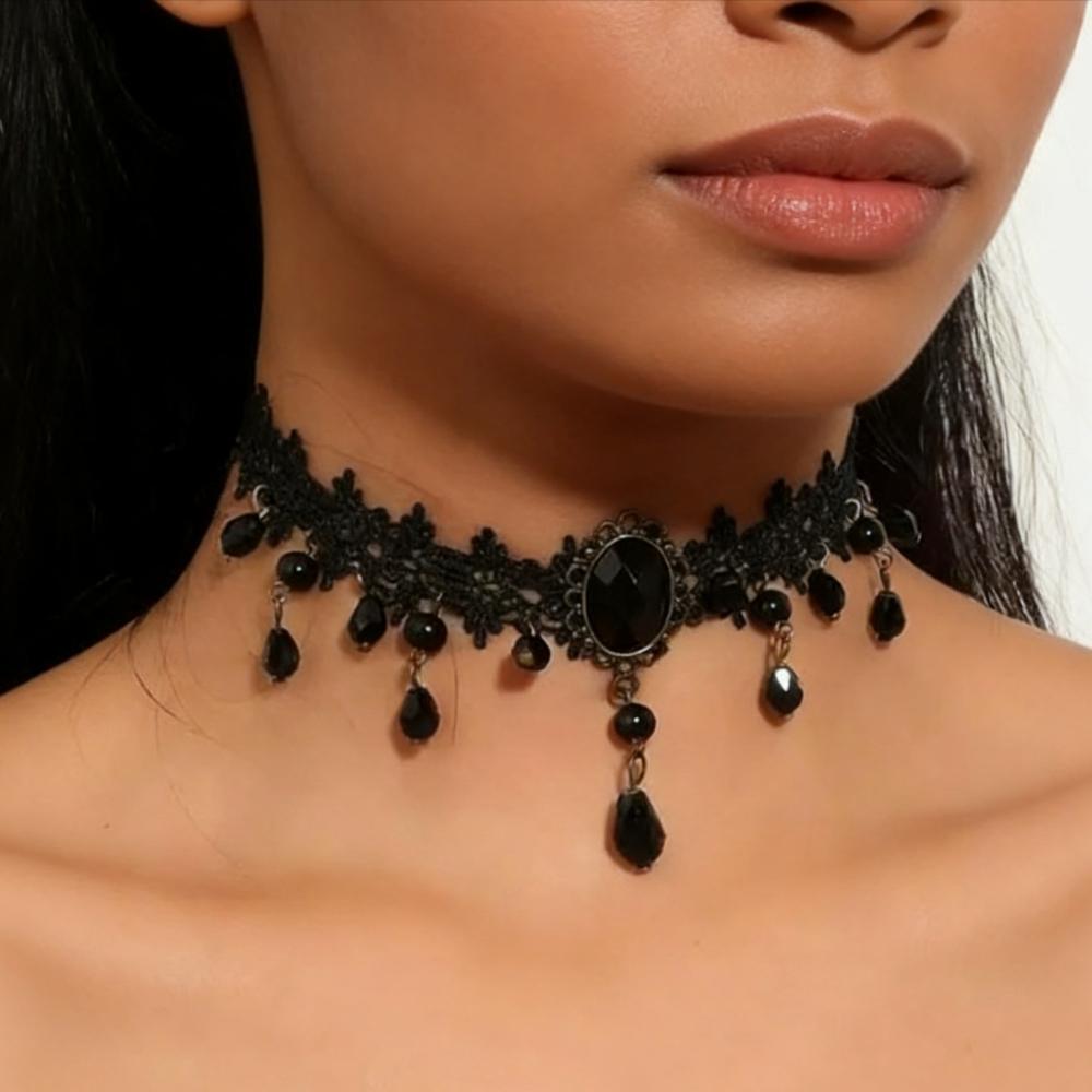 Vintage Classic Gothic Black Lace Choker Necklace with Imitation Crystal Pendant Charm for Women Boho Style Christmas Gift