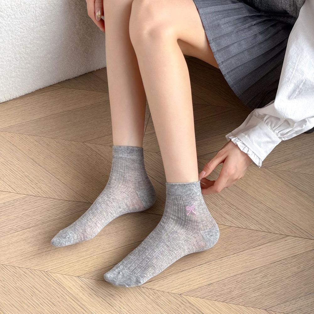 4 Pairs Women Bow Socks Cute White Socks For Girls Y2k Cotton Socks Funny lolita Socks Kawaii Harajuku Korean Style