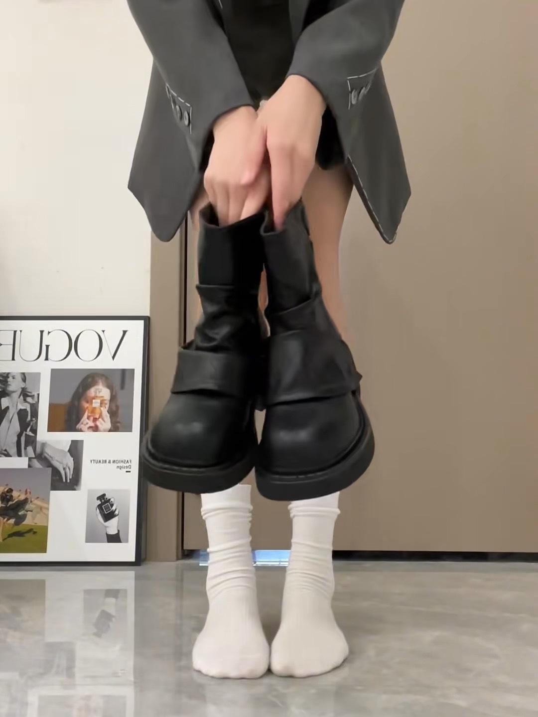 

Версия из коровьей кожи~ ретро кожаные туфли на толстой подошве на платформе женские новые черные универсальные ботильоны-чулки ботинки Мартин короткие ботинки 40 чёрный