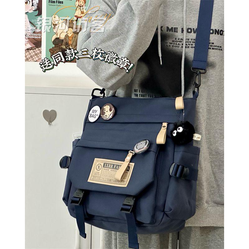 

Japanese Trendy Retro Neutral Class Single Shoulder Bag Navy blue with black briquettes