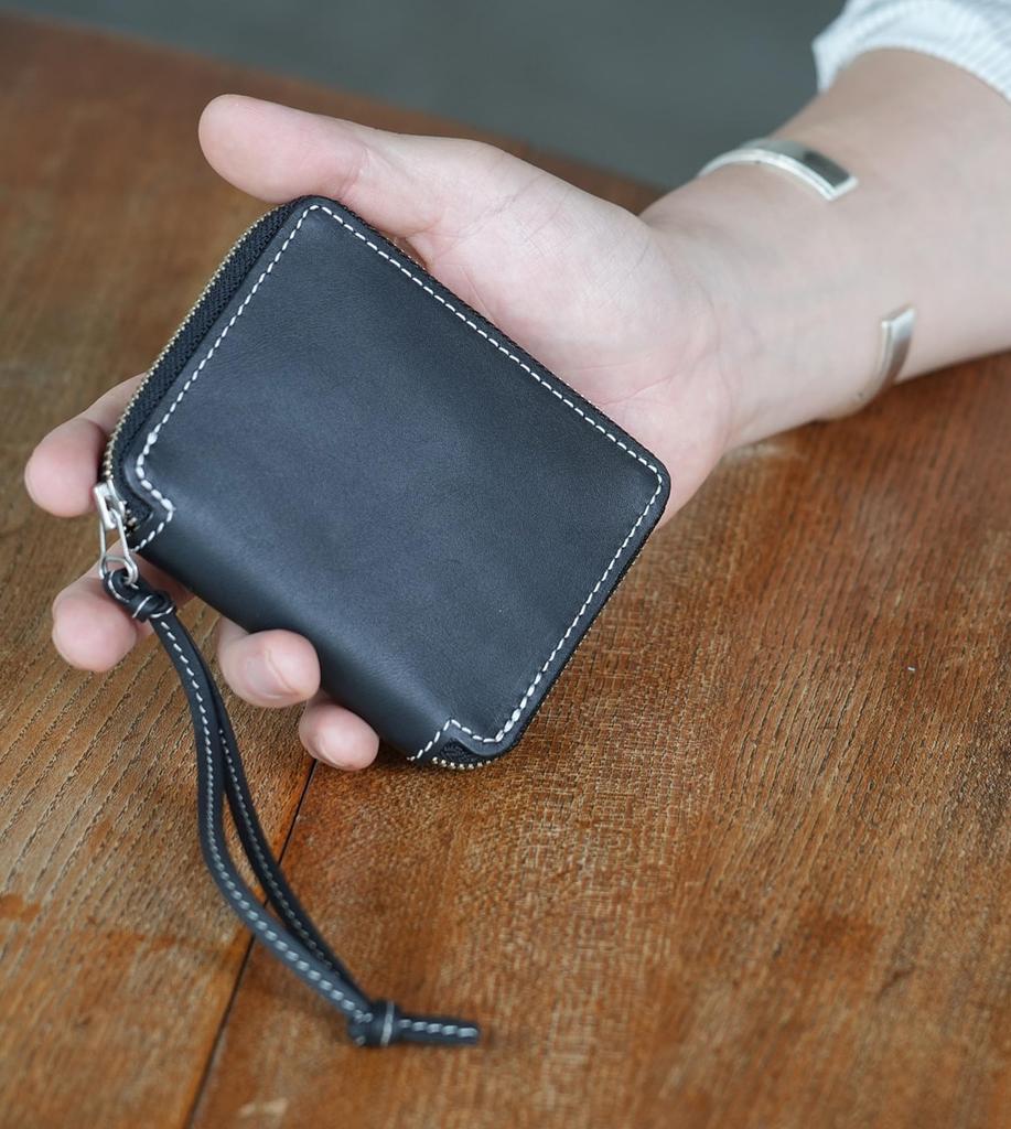 SOPO SO38 (Camel) - Bi-fold wallet, round, mini, compact, slim, for men and women, made of leather and made in Japan.