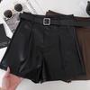 Damen Schwarze PU-Leder High-Waist Weitbein-Shorts - Herbst/Winter 2024 Kollektion