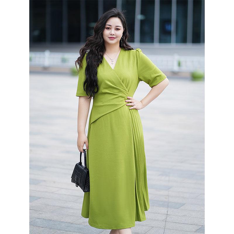

Дышащее зеленое платье на лето, свободного кроя, с V-образным вырезом, миди, для повседневной носки 5XL зелёный