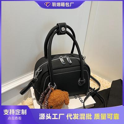 Маленька сумка жіноча ретро нова мода нішевий дизайн сумка через плече месенджер портативна сумка-подушка