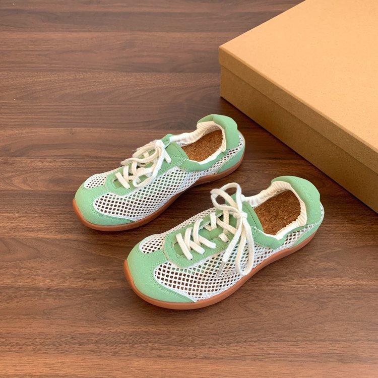 

Mesh breathable German training shoes women s new casual sports shoes in the summer of 2025 flat-bottomed versatile small Forrest Gump shoes 40