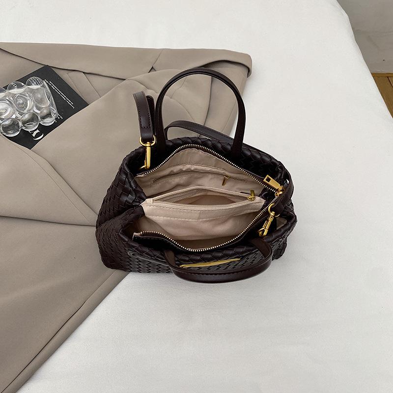 New French woven bag femininity versatile commuter handbag metal bow shoulder messenger bag