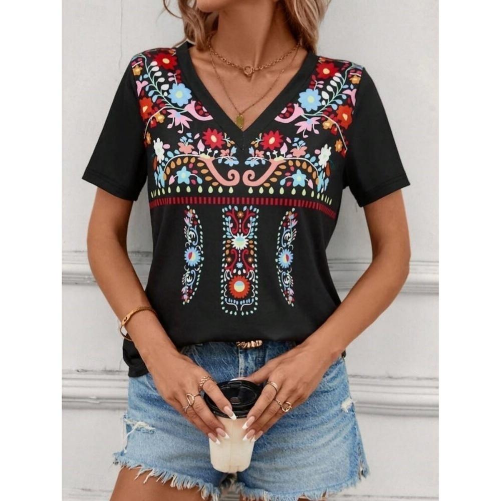 Summer women's short sleeved V-neck T-shirt fashionable
