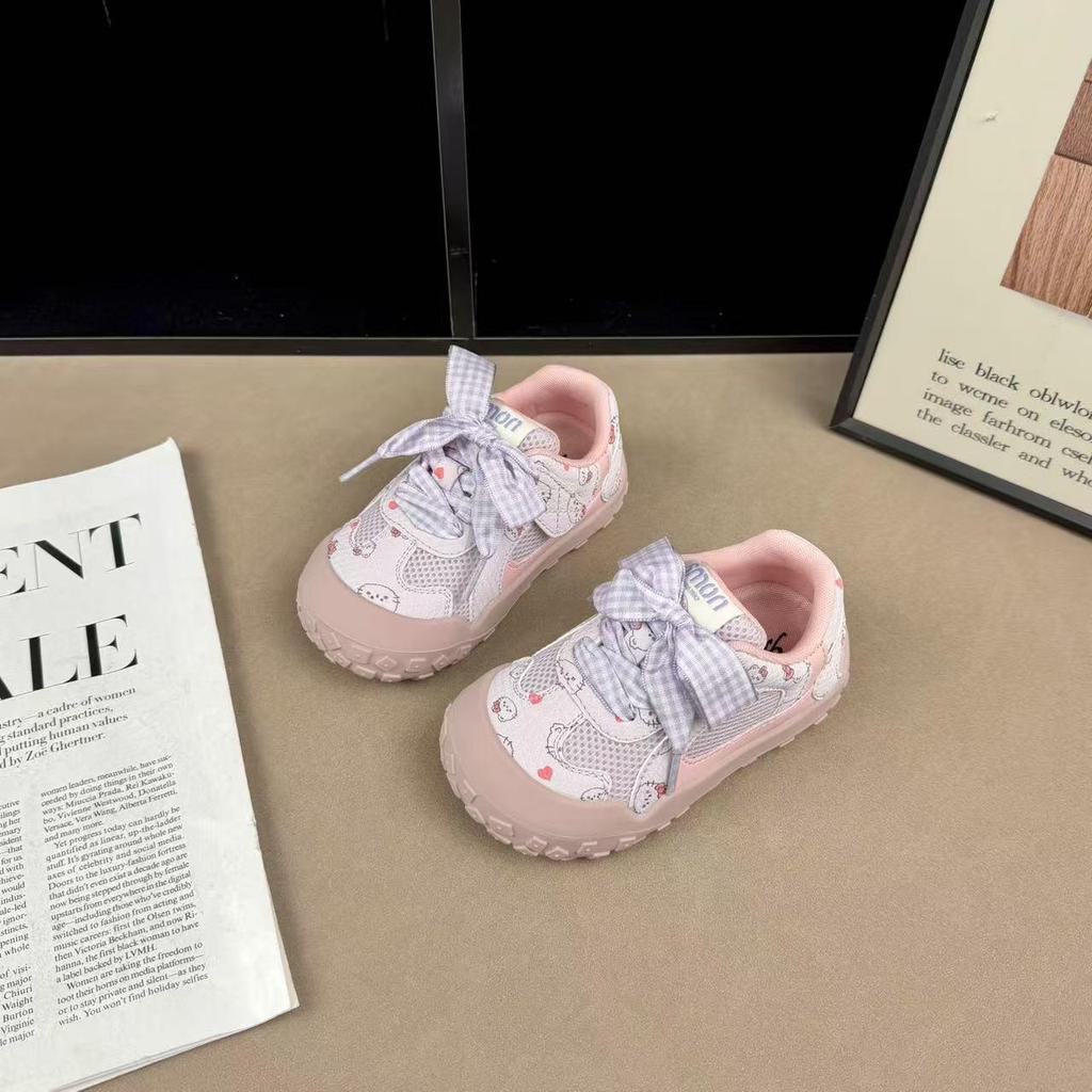Girls' Cartoon Sneakers - Soft, Non-slip Casual Shoes for Spring & Autumn 2026