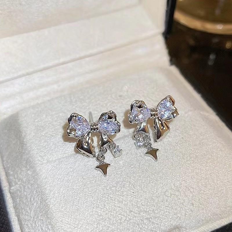 Elegant Zirconia Bow Stud Earrings for Women – High-End, Fashionable Design