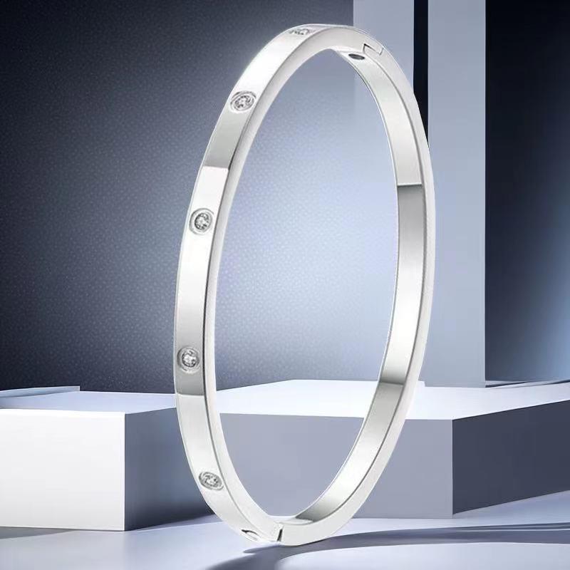 Women's Titanium Steel Bracelet with Inlaid Diamonds - Elegant Starry Design, Non-Fading, INS Style, High-End Full Diamond Bangle.