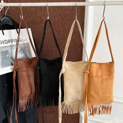 Wildleder Nischendesign Tasche Neue Damenhandtasche Boho Amerikanische Quastentasche Matte Umhängetasche