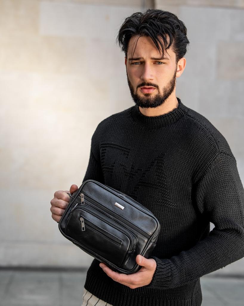 Leather Pouch R-13209-2105 Black