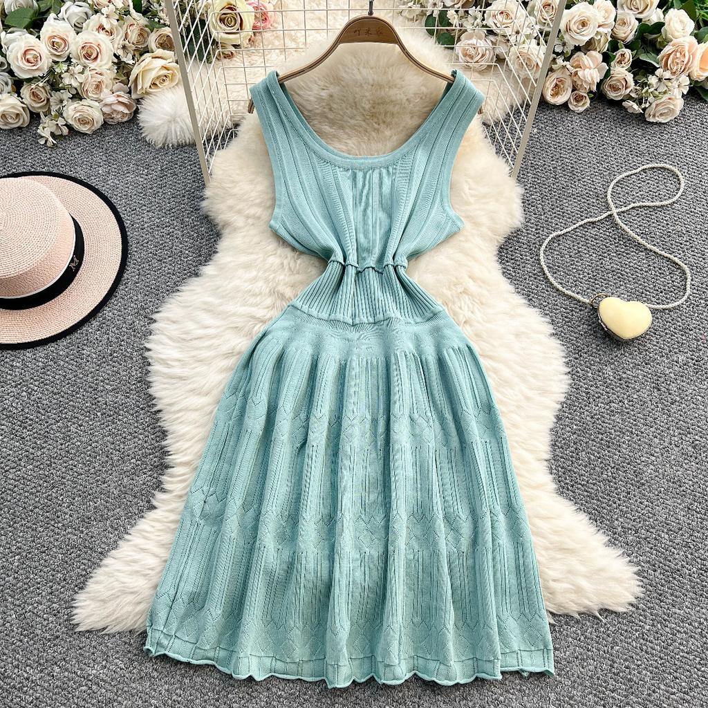 French pure desire U-neck sleeveless knitted dress women's summer new design sense niche waist thin medium and long dress