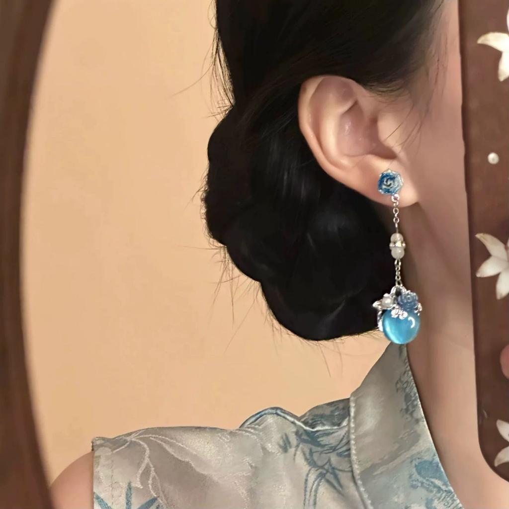 Neue chinesische Ohrringe mit Rosen für Damen
