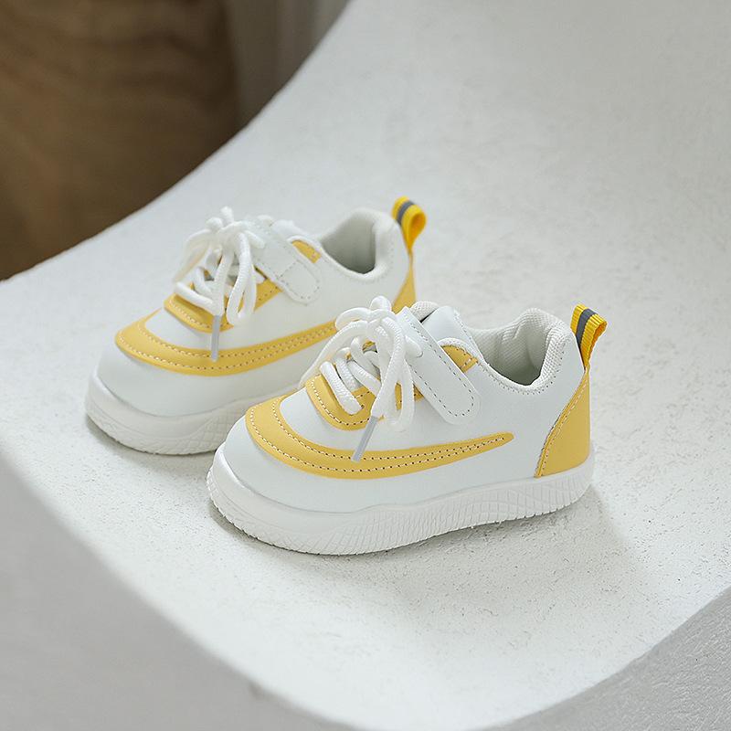 

Кожаная обувь для девочек Модная повседневная обувь для детей Легкая спортивная обувь для мальчиков 30 жёлтый