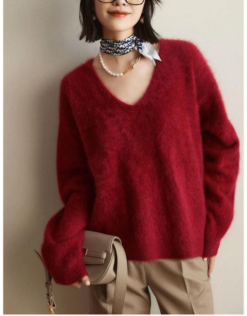 Women's High-End French V-Neck Sweater – Soft, Long-Sleeved, Solid Color Knitwear for Autumn & Winter, Loose Fit, Trendy Style.