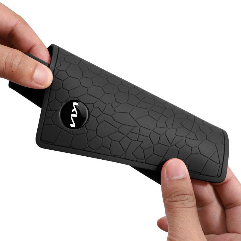 1Pcs Car Non-Slip Mat PVC Heat Resistant Pad Accessories For KIA Soul Cadenza K5 K9 Proceed Niro Sportage EV3 Carnival Forte EV6 zqdtx40