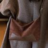Popular leopard print large-capacity underarm bag, new autumn oblique span bag, niche commuter shoulder bag.
