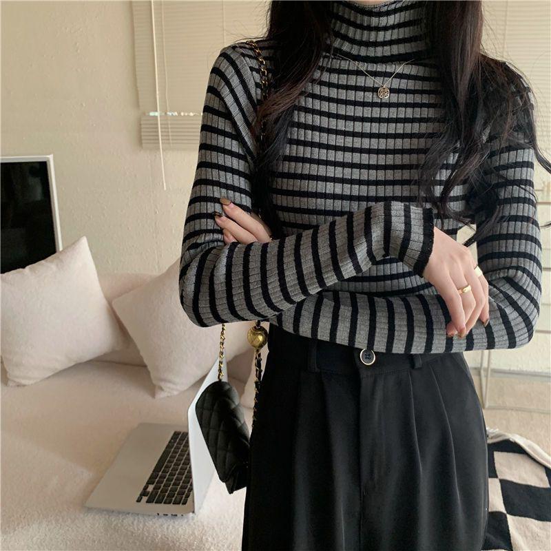 Striped High-Neck Women's Sweater - Autumn/Winter 2025 Slim-Fit Knitted Top, Gentle Style