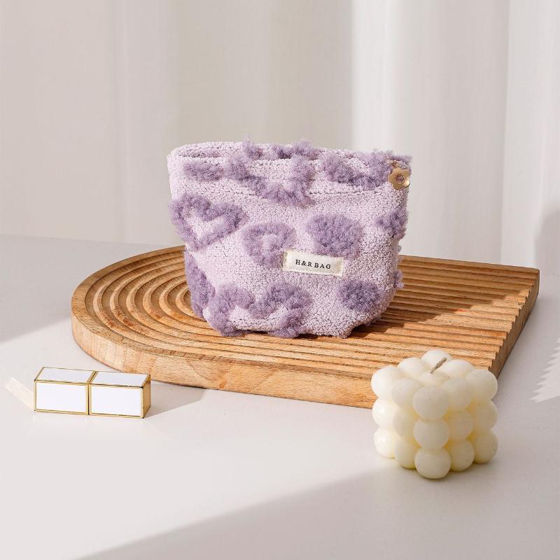 Cute Women Makeup Mini Bag Korean plush cute Portable Coin Purse Small Pouch Handbag Kawaii Female Cosmetic Storage Zipper Bag