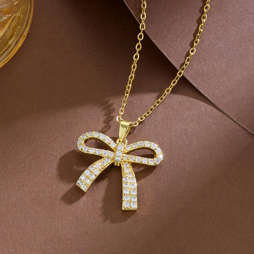 Bow-encrusted Diamond Super Flash Necklace Female, French Light Luxury Niche Design Sense Cold Wind Versatile Collarbone Chain