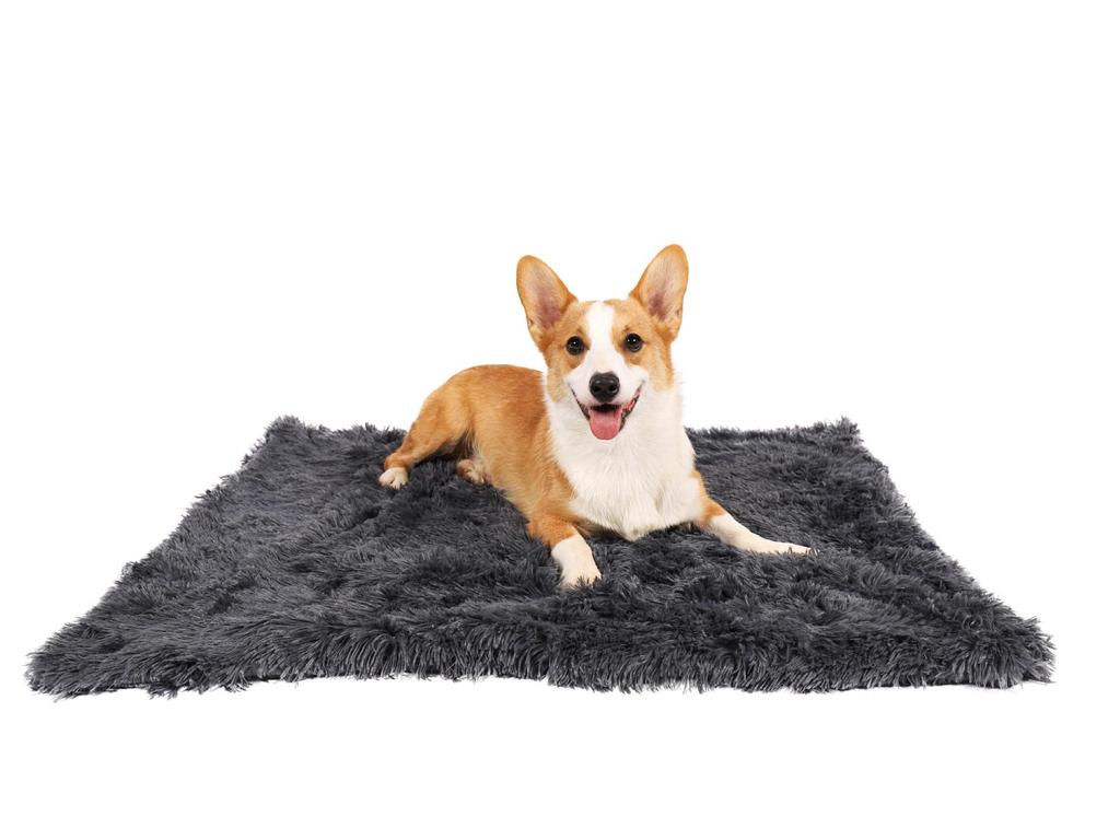 Double-Layer Plush Pet Blanket for Dogs & Cats - Warm, Comfortable Mat for All Sizes