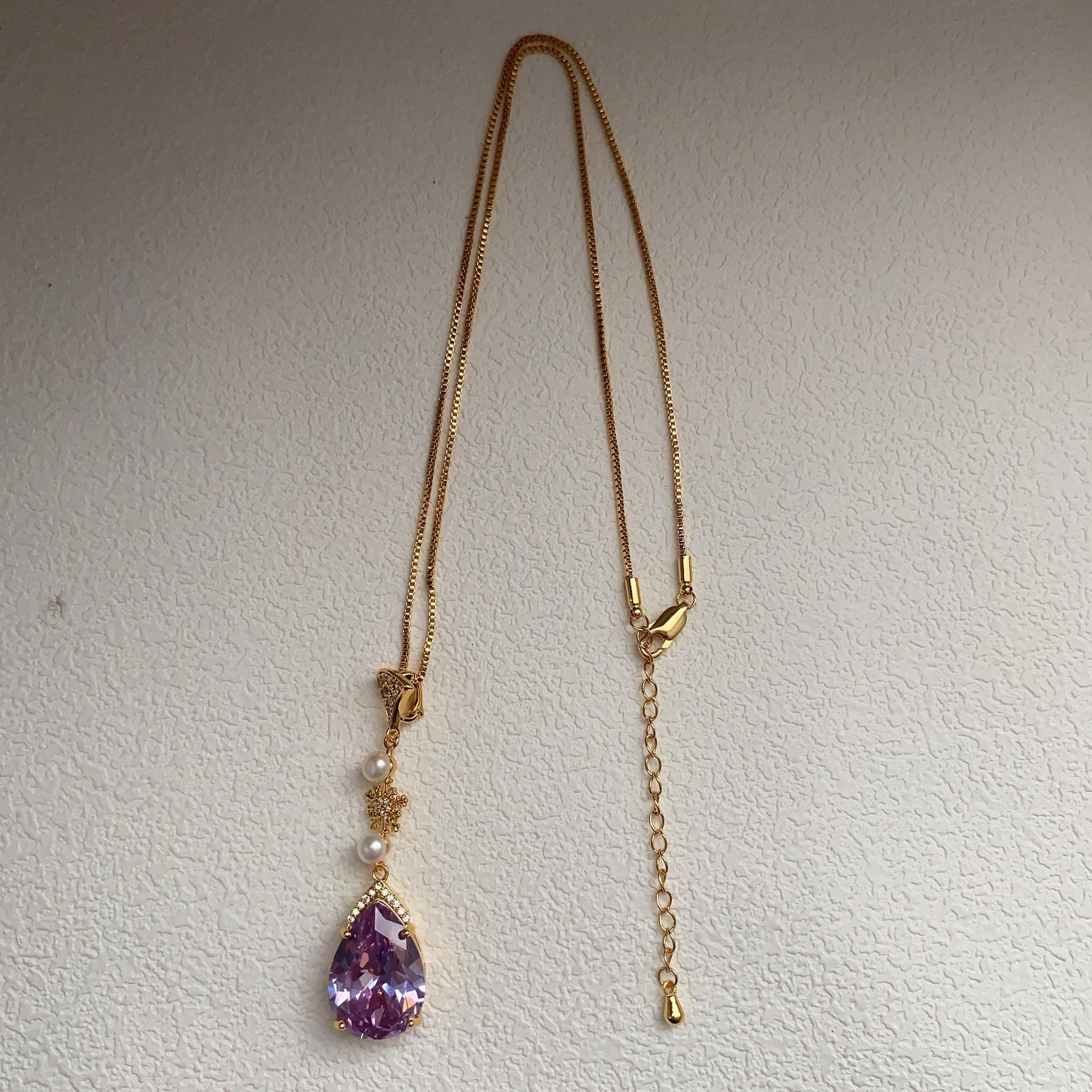 

Многогранная огранка Натуральный жемчуг Цепочка на ключицу Романтическое лимитированное фиолетовое Супер вспышка Циркон Любовь Французское легкое роскошное ожерелье Женщины