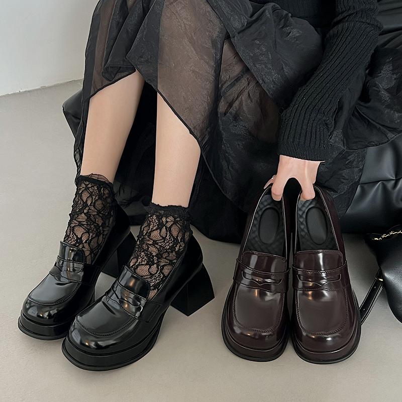 Fashion 2025 New Vintage Patent Leather Platform Women Pumps Shoes Fashion Shallow Slip On Shoes Spring Autumn Thick Heel Shoes