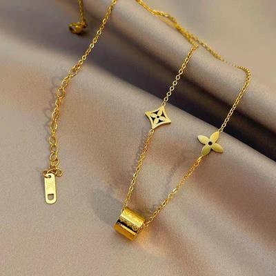 High-Grade Four-Leaf Clover Necklace Fashion Ladies Necklace Simple Collarbone Chain Titanium Steel Accessories Pendant