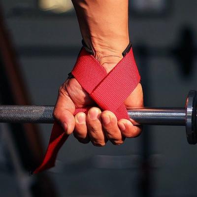 Forza di trazione diretta con stacco, guanti da fitness, protezioni per i polsi, barra orizzontale, assistenza per trazioni, forza di presa, protezioni per i palmi antiscivolo