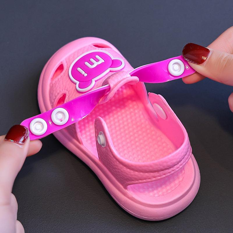 Children's New Summer Style Cartoon Closed-Toe Hole Sandals, Infant Anti-Slip Soft-Soled Sandals/Slippers for Toddlers and Young Children.