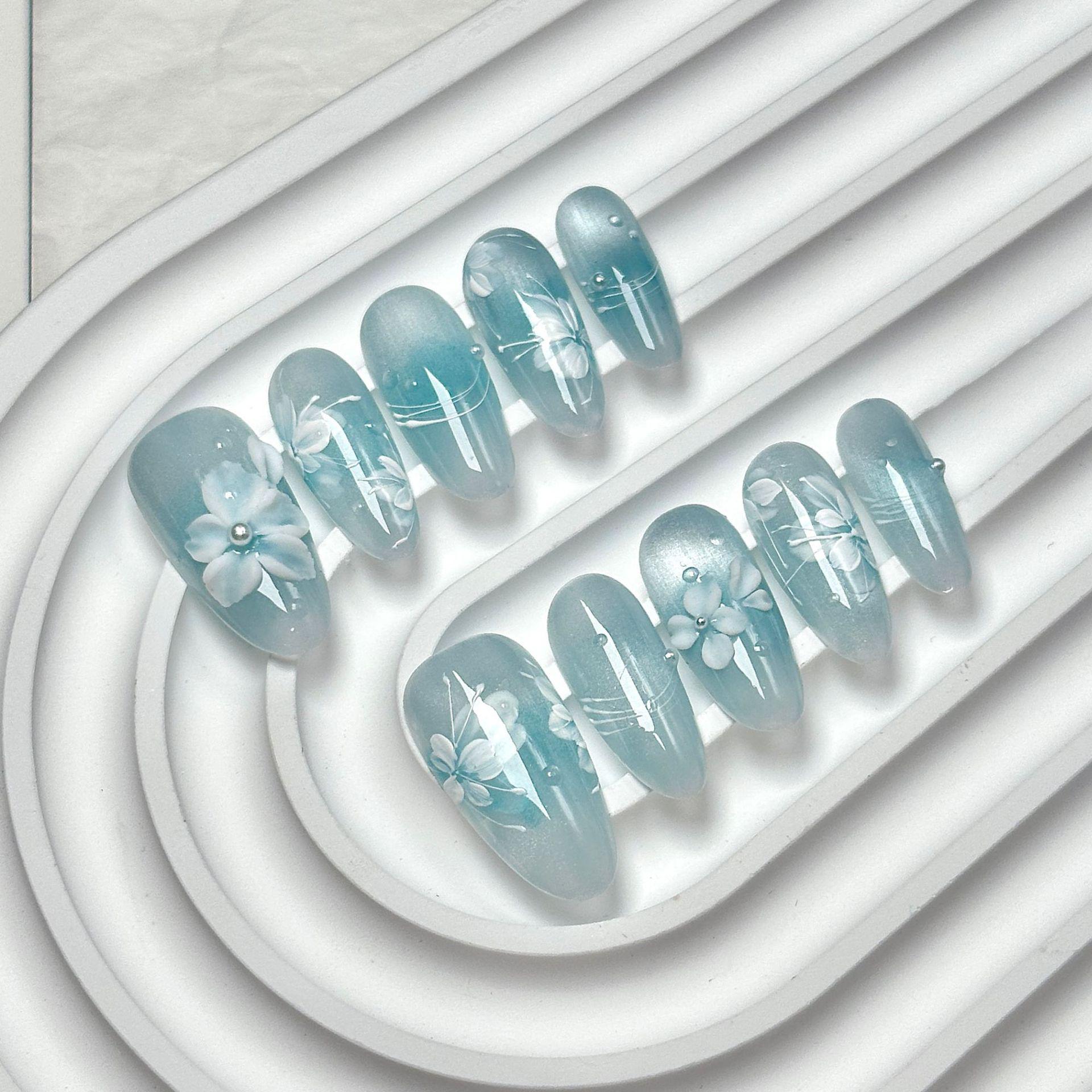 

Luxurious Hand-Painted Cat Eye Nail Art Patches - High-Quality Boutique False Nails