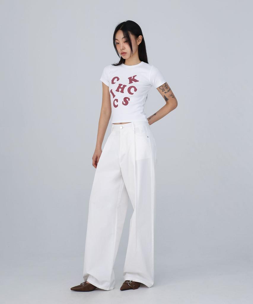 CHICKS Chicks Word Red Crop Short Sleeve Tee White
