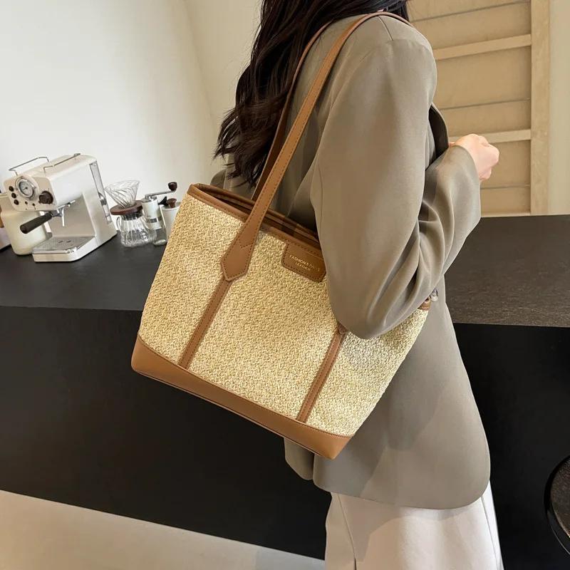 Large Capacity Feminine Straw Bag Striped Bag Versatile Traveler Shoulder Bag New Fashion