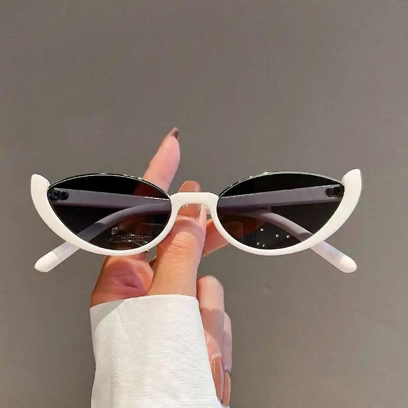 

New Fashion Vintage Cat Eye Sunglasses Women For Men Luxury Brand Designer Punk Sun Glasses Sexy Ladies Small Frame Shades Uv400