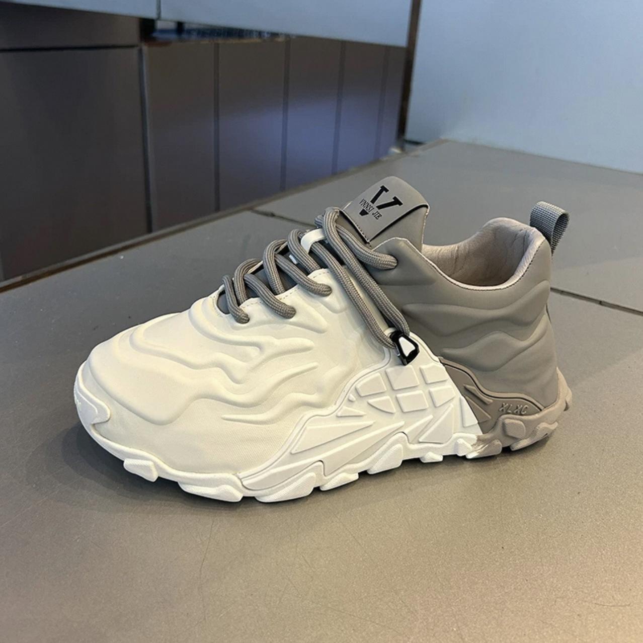 

Men s Summer and Autumn Dad Shoes Thick-soled Leather Casual Shoes Gradient Student Shoes 43