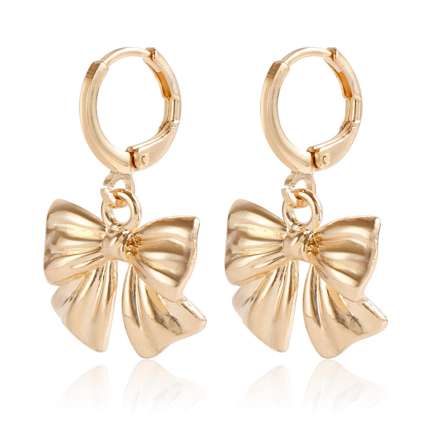 

Fashion Simple Hollow Bowknot Pendant Hoop Earrings for Women Fine Jewelry Minimalist Cute Accessories