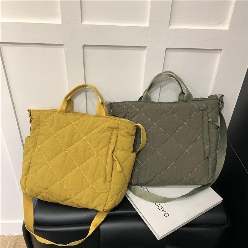 Autumn and Winter Commuting Large-capacity Tote Bag, Student Class Shoulder Bag, Cotton Clothes, Messenger Bag, Soft Waxy Handbag