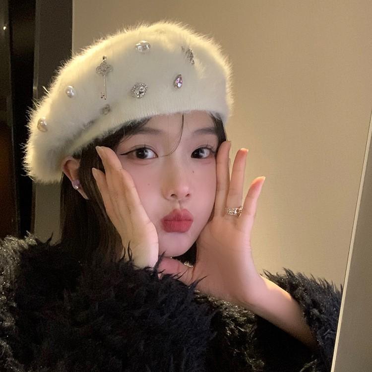 2025 original handmade rhinestone rabbit fur beret female season showing face small plush painter hat white hat