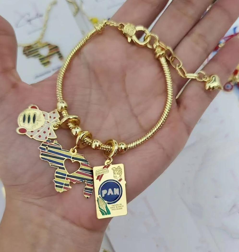 Handmade Venezuela Bracelet with Heart Star Charm - National Flag Design Venezuelan Jewelry