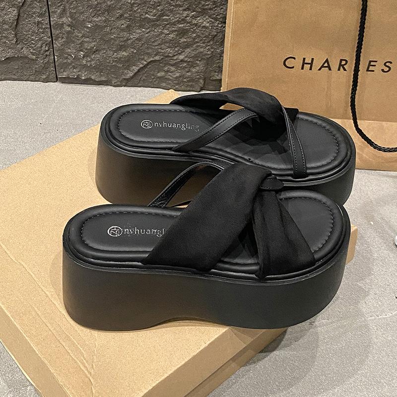 Fashion NEW Casual 8CM Wedge Slippers for Women Summer Non Slip Platform Sandals Woman Open Toe Comfortable Female Chunky Beach Slippers