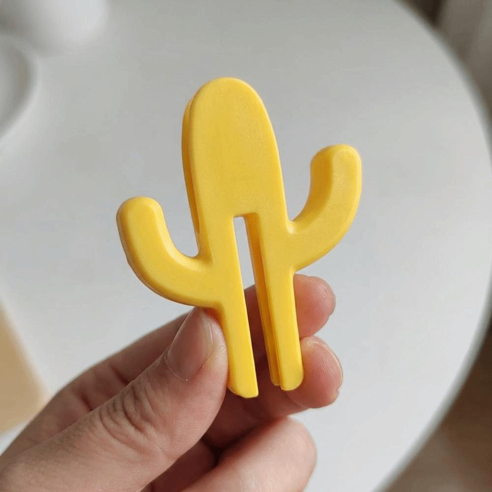 5PCS Multifunctional Cactus Door Clip Hooks Plastic Shower Hooks Door Mounting