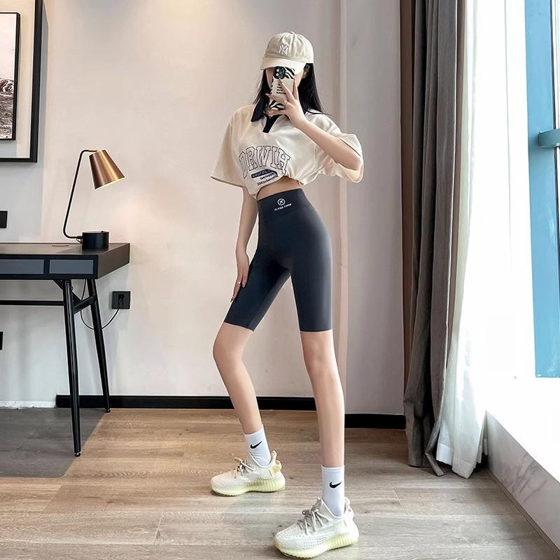 Women's High-Waist Black Yoga Pants - Tummy Control, Lightweight, Five-Point Design for Summer