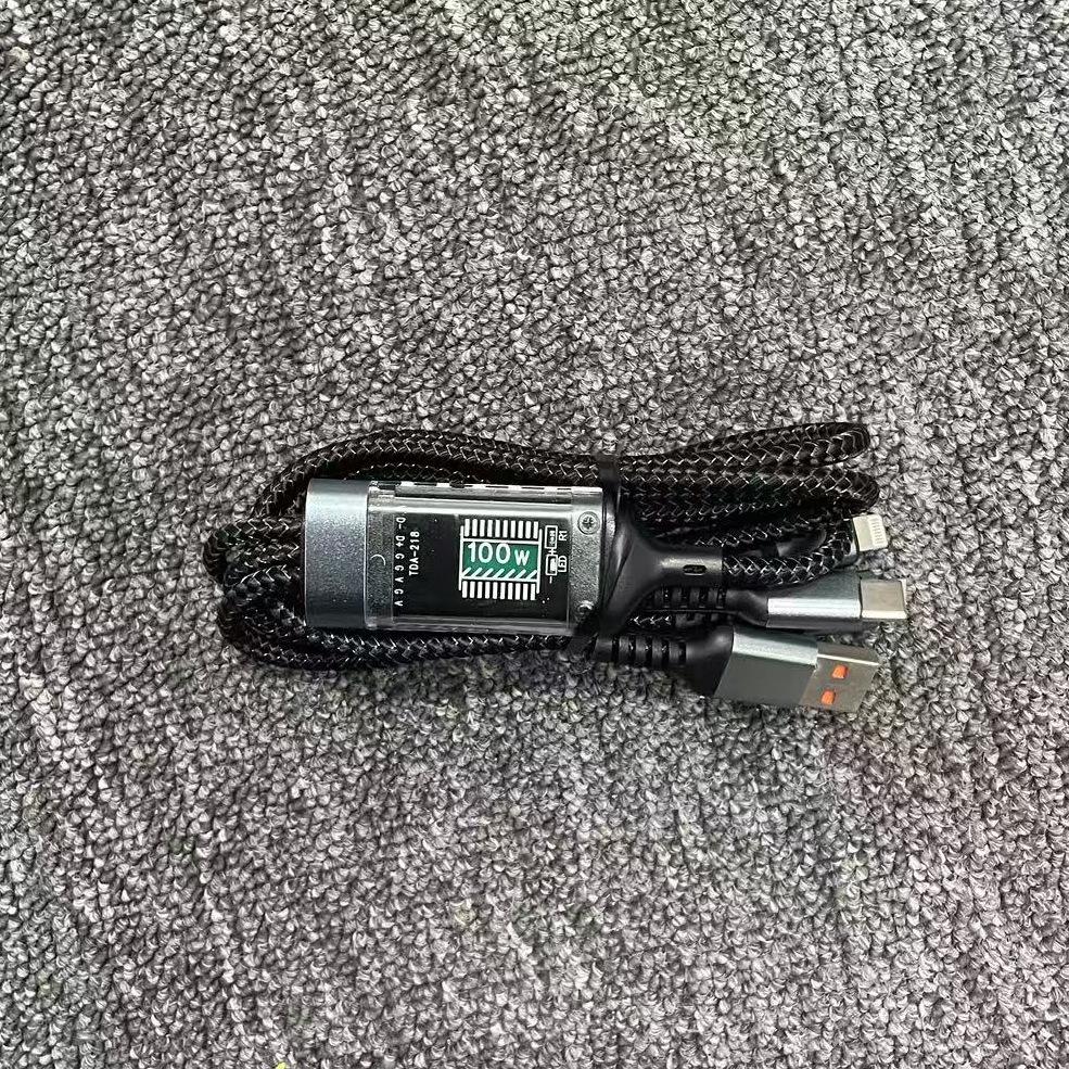 

Кабель для сверхбыстрой зарядки 3-в-1 мощностью 100 Вт для устройств Apple, Huawei и Android